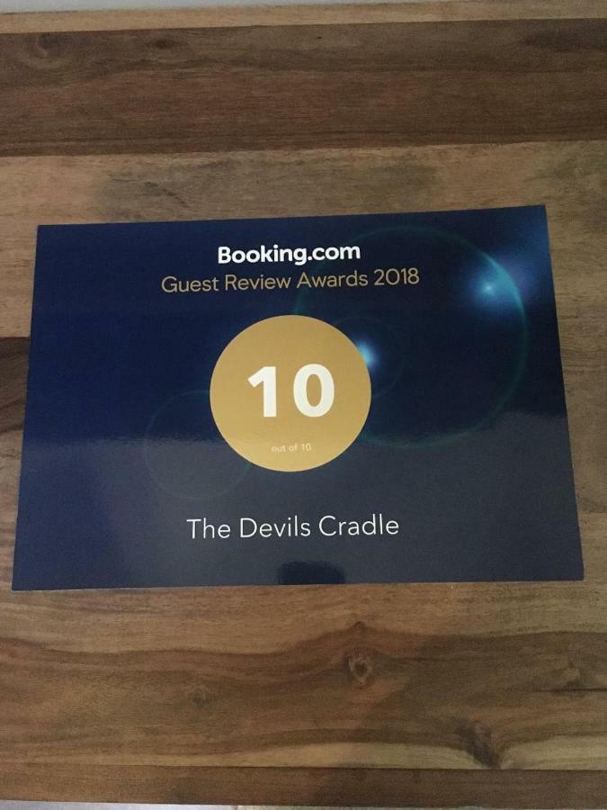 The Devils Cradle Hotell Farnham  Eksteriør bilde